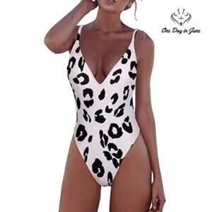 Adreamly V Neck Backless Swimsuit Size L